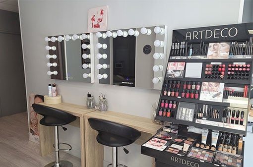 Espace maquillage Artdeco de l'institut Aqua Manda
